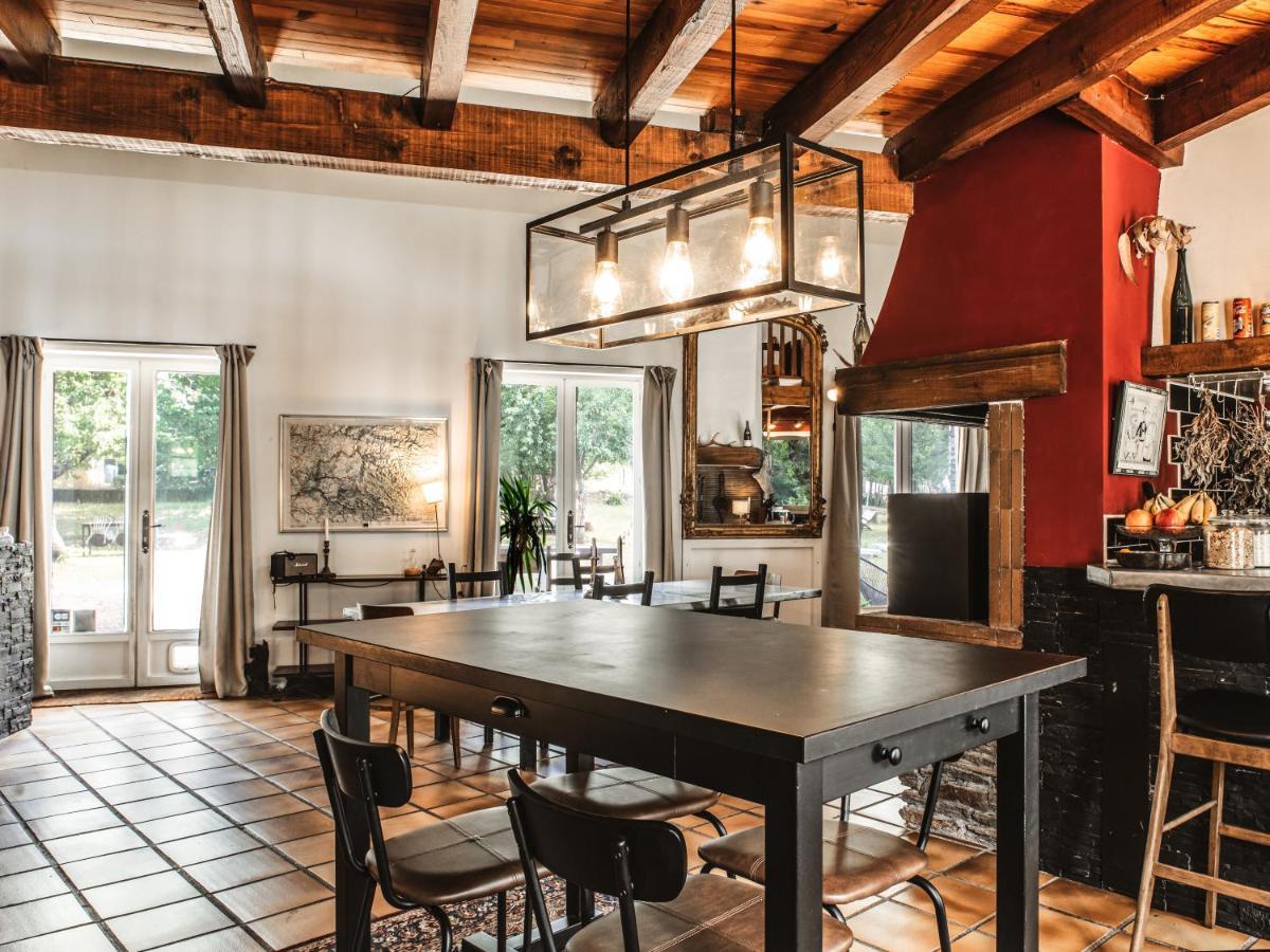 La Petite Auberge De Virginie Bédouès Exteriér fotografie